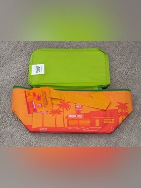 NWT Trader Joe’s Mini Insulated Bag - Orange Crush